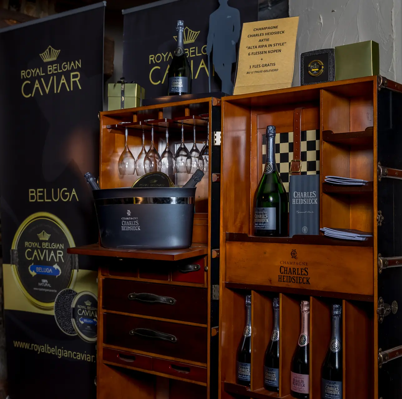 Stand met kaviaar en champagne