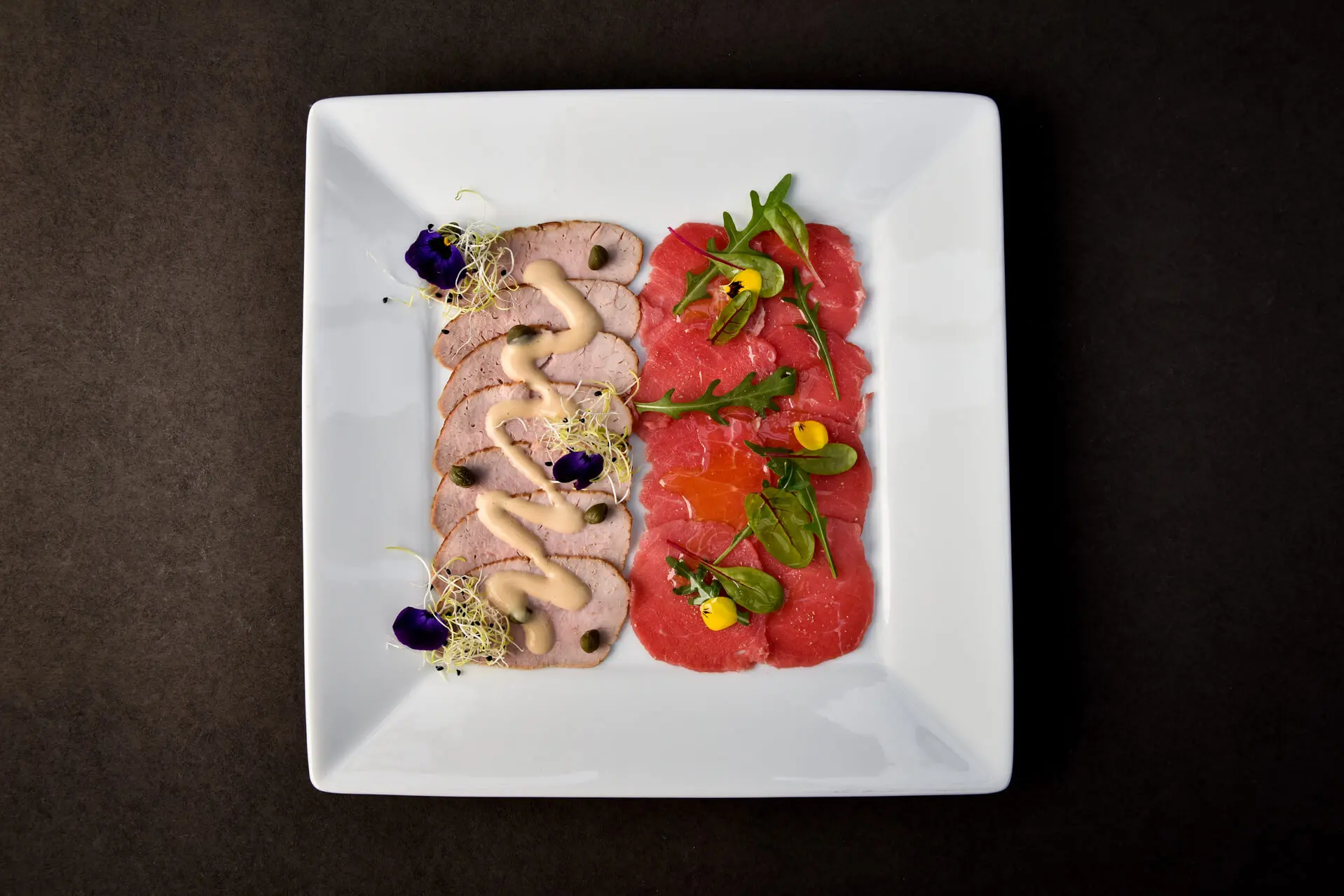 Combinatie carpaccio en vitello tonato bij Alta Ripa in Oud-Turnhout