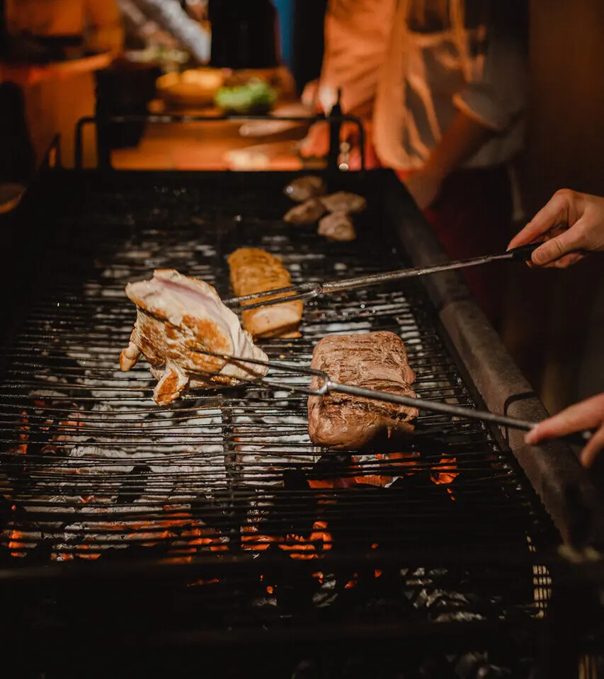 Vlees en vis op de grill